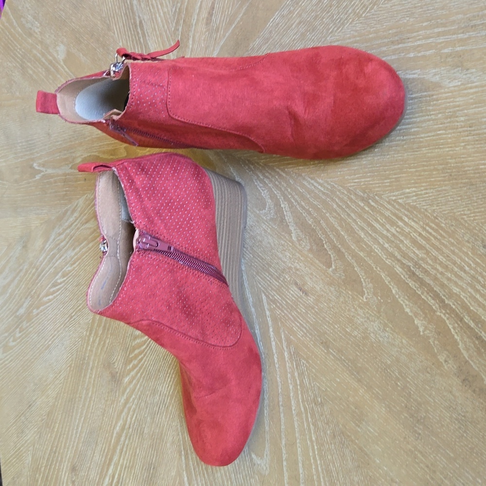 DV8, Dolce Vita burgundy wedge booties. NWOB